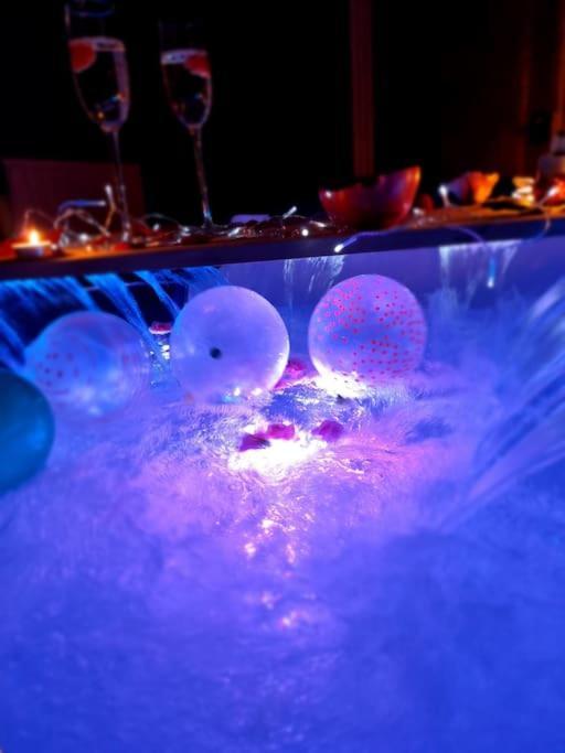 Royal Room Jacuzzi Haut De Gamme Centre Ville Мюлуз Экстерьер фото